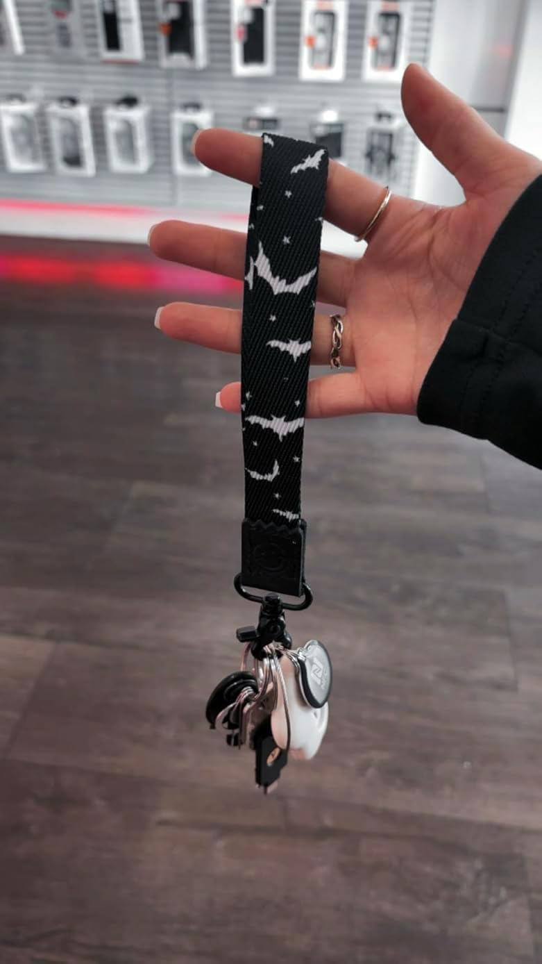 DQL Halloween Gifts Bats Print key lanyard, wristlet strap for key, gothic wrist lanyard keychain, short key lanyard - Image 5
